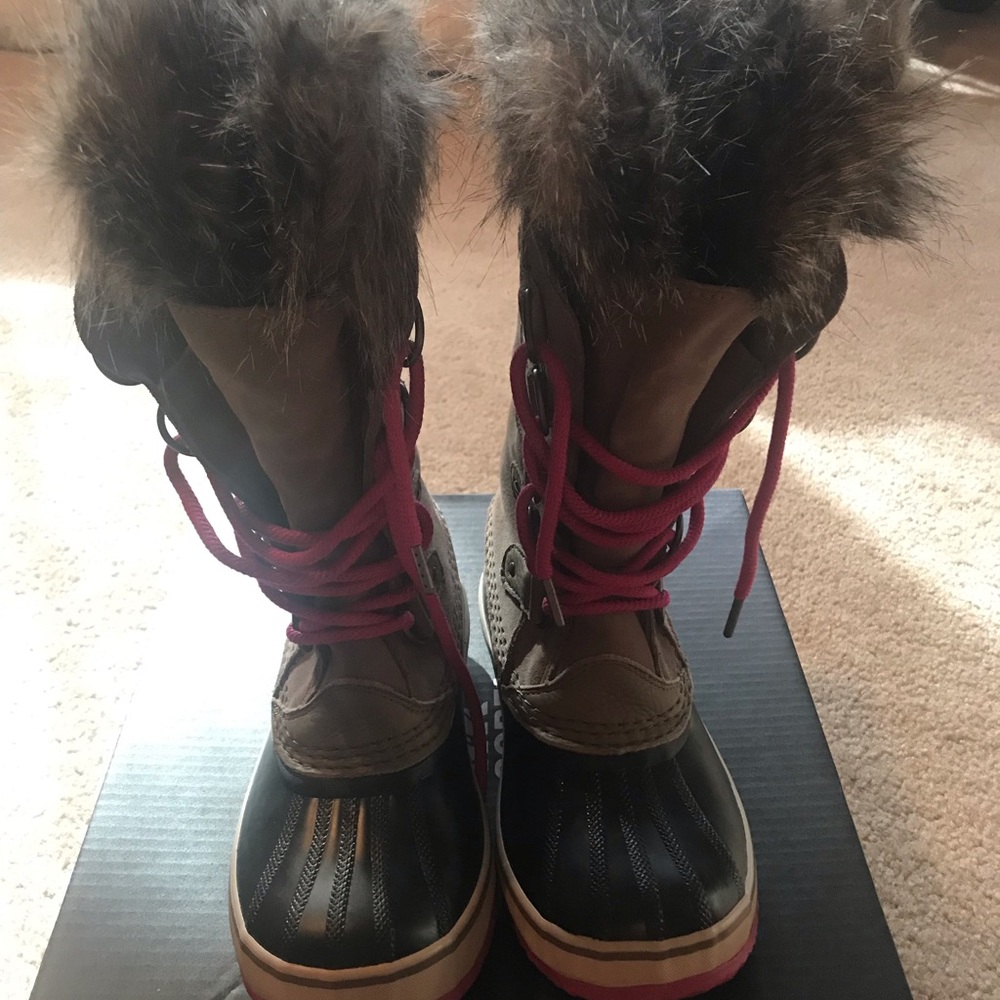 Sorel Joan of Arctic Boots Size 7.5